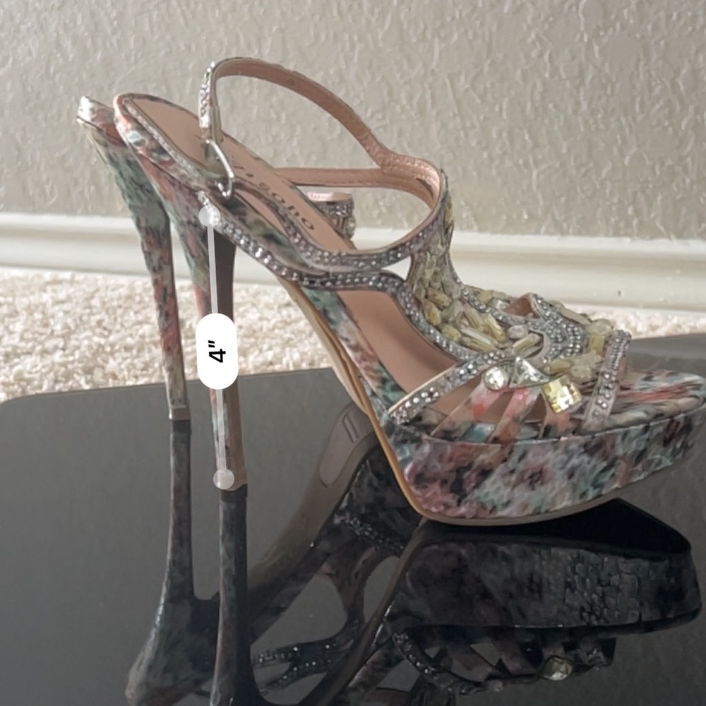 SEQUIN HEELS 6.5✨